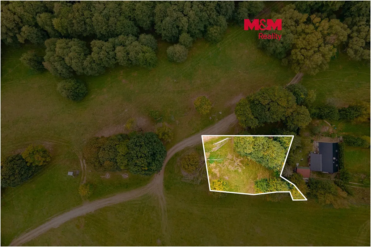 Prodej pozemku 1899 m²